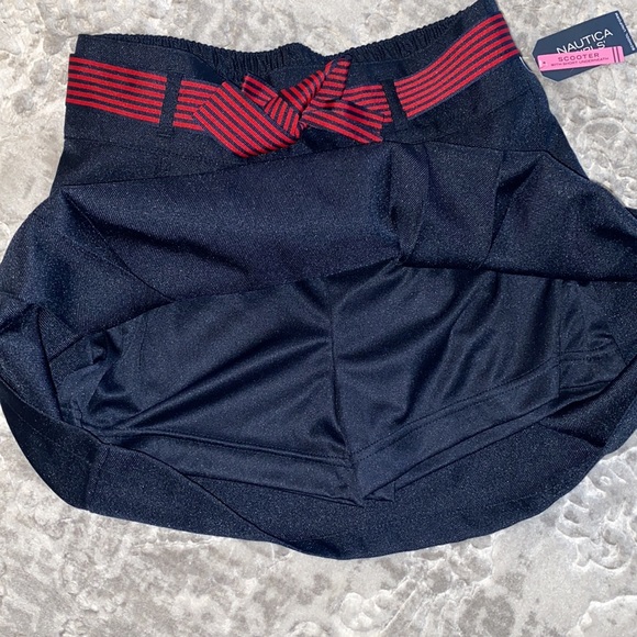 NÁUTICA Girls SIZE 12 pleated skirt with shorts - Picture 3 of 6